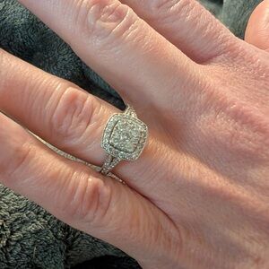 Elegant Silver Diamond Ring